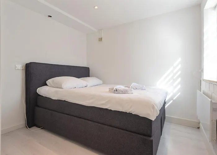 Garden House Harry *