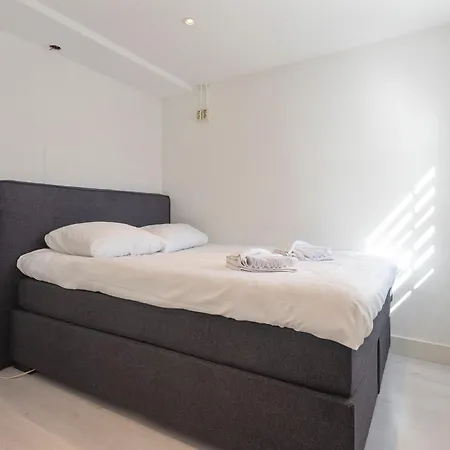 Garden House Harry *