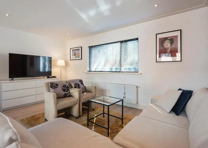 別荘 Garden House Harry