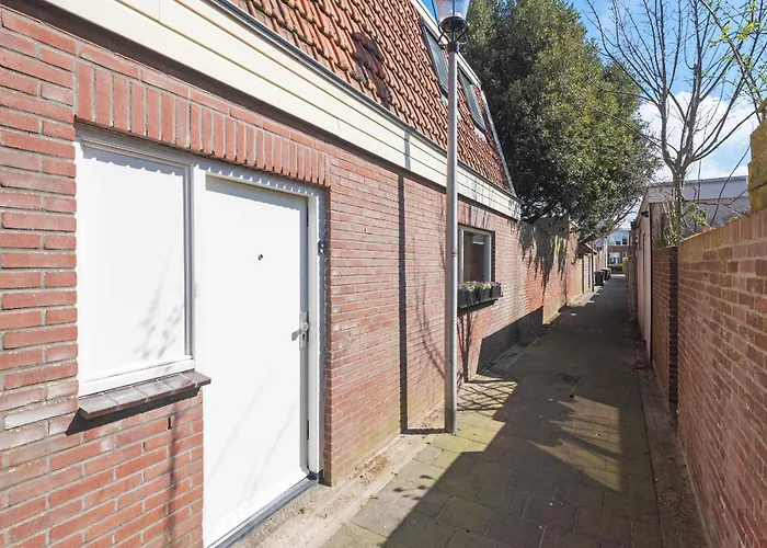 Vakantiehuis Garden House Harry *